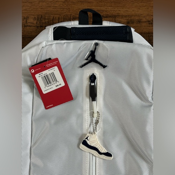 Jordan Retro 11 Backpack 'White Obsidian' - Picture 3 of 8